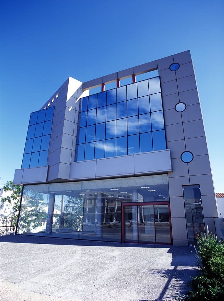 أعمال الألمنيوم (نوافذ، أبواب، واجهات) - 10